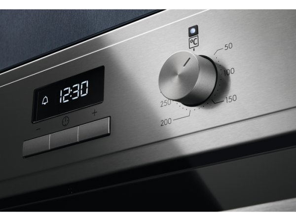 Электрический духовой шкаф Electrolux OEF3H30X