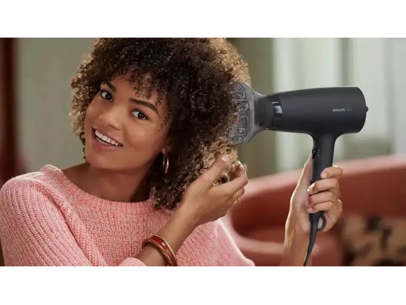 Фен Philips BHD302/30 черный Фен Philips BHD302/30 черный