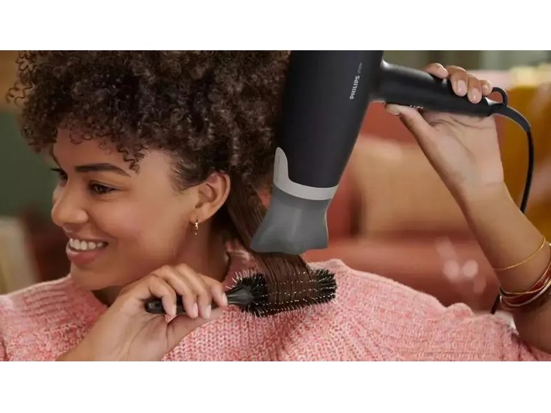 Фен Philips BHD341/30 черный Фен Philips BHD341/30 черный