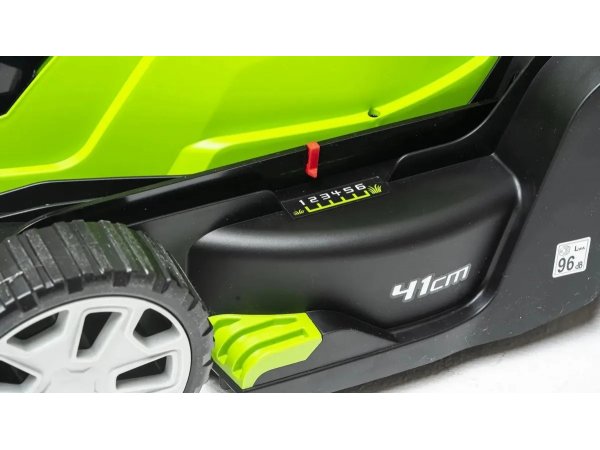 Электрическая газонокосилка Greenworks G24X2LM41 с ЗУ