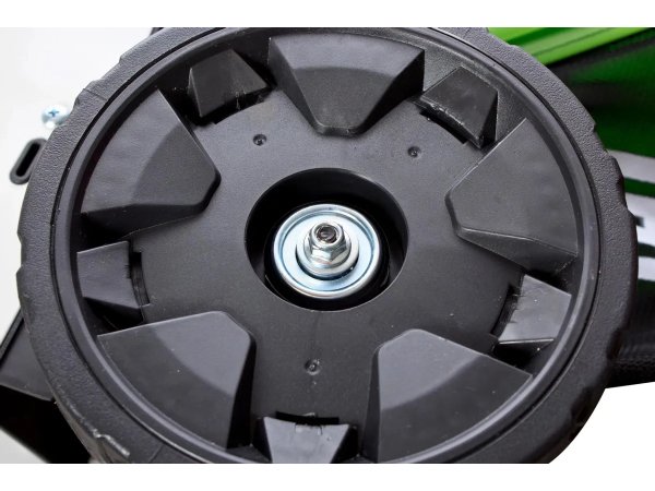 Бензиновая газонокосилка Redverg RD-GLM51SB Бензиновая газонокосилка Redverg RD-GLM51SB