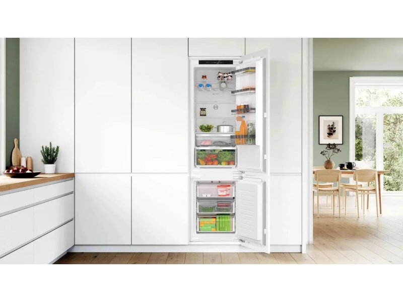Встраиваемый холодильник Bosch KIN96VFD0 Встраиваемый холодильник Bosch KIN96VFD0