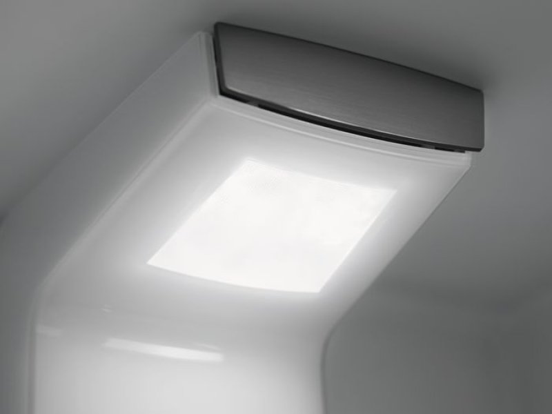 Встраиваемый холодильник Electrolux ENS8TE19S