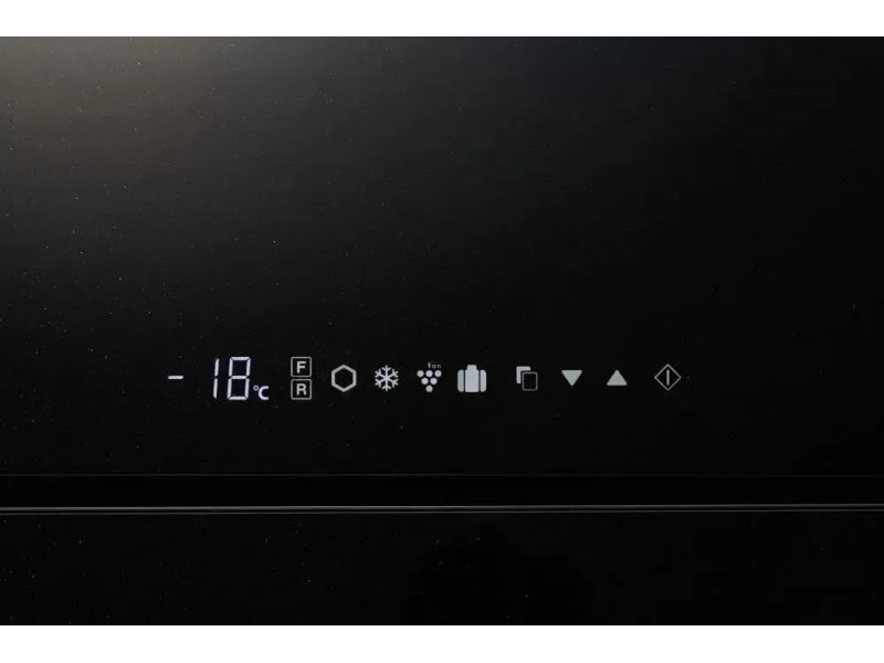 Холодильник Sharp SJ-XG60PGBK черный Холодильник Sharp SJ-XG60PGBK черный