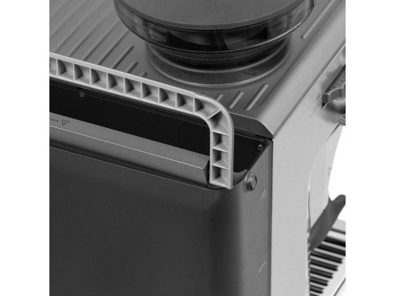 Кофемашина Bork C809 серебристый Кофемашина Bork C809 серебристый