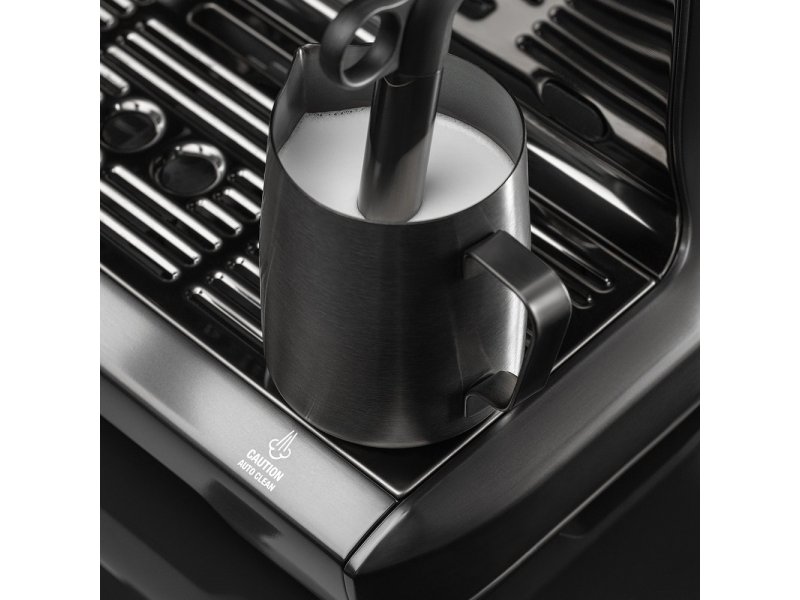 Кофемашина Bork C810 Noir черный Кофемашина Bork C810 Noir черный