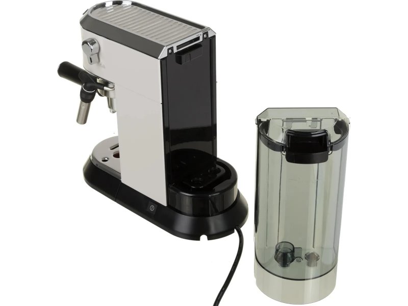 Кофеварка DeLonghi EC685.W белый Кофеварка DeLonghi EC685.W белый