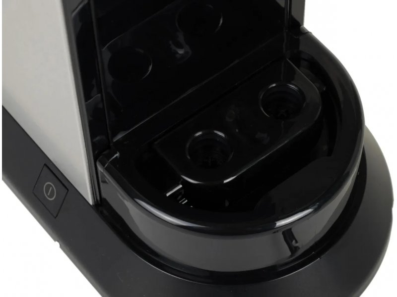 Кофеварка DeLonghi EC685.M серебристый
