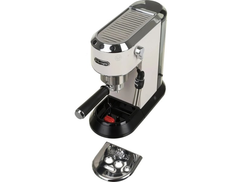 Кофеварка DeLonghi EC685.W белый