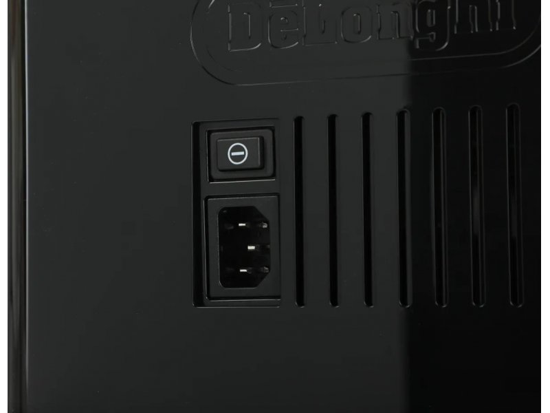 Кофемашина DeLonghi ECAM610.75.MB черный/серебристый