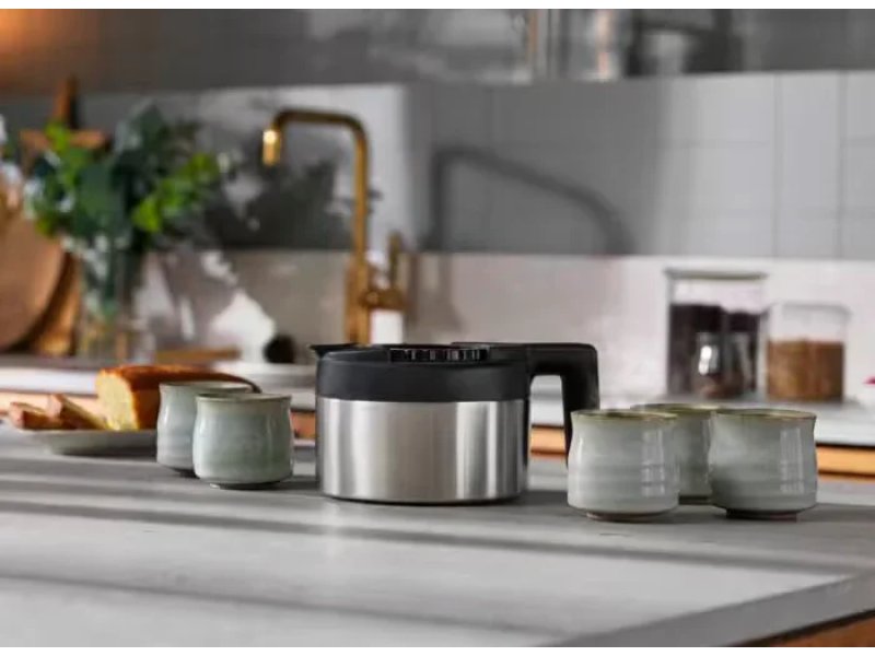 Встраиваемая кофемашина Electrolux EBC85H черный