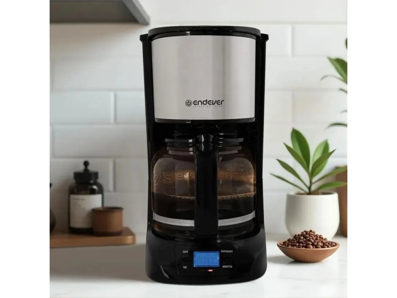 Кофеварка Endever Costa-1044 стальной /черный Кофеварка Endever Costa-1044 стальной /черный