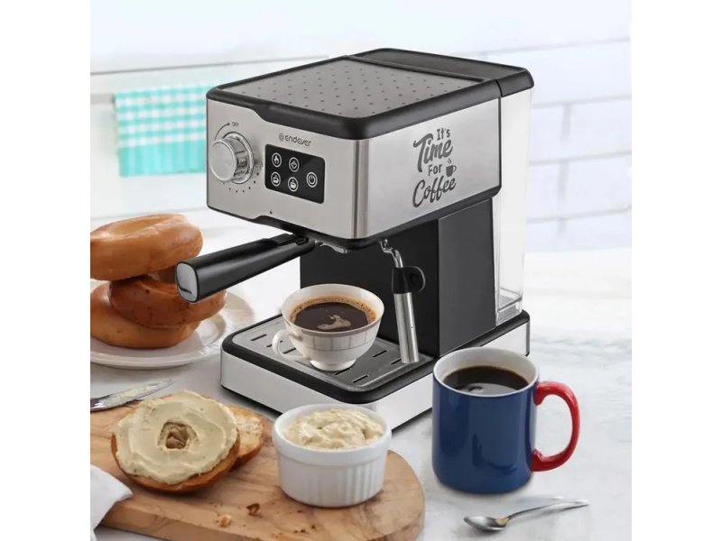 Кофеварка Endever Costa-1095 стальной /черный Кофеварка Endever Costa-1095 стальной /черный