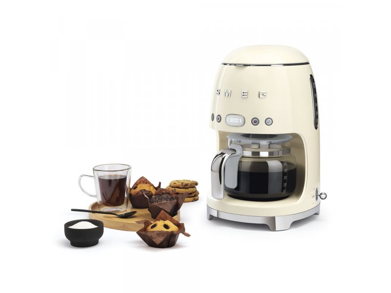 Кофеварка Smeg DCF02CREU бежевый Кофеварка Smeg DCF02CREU бежевый