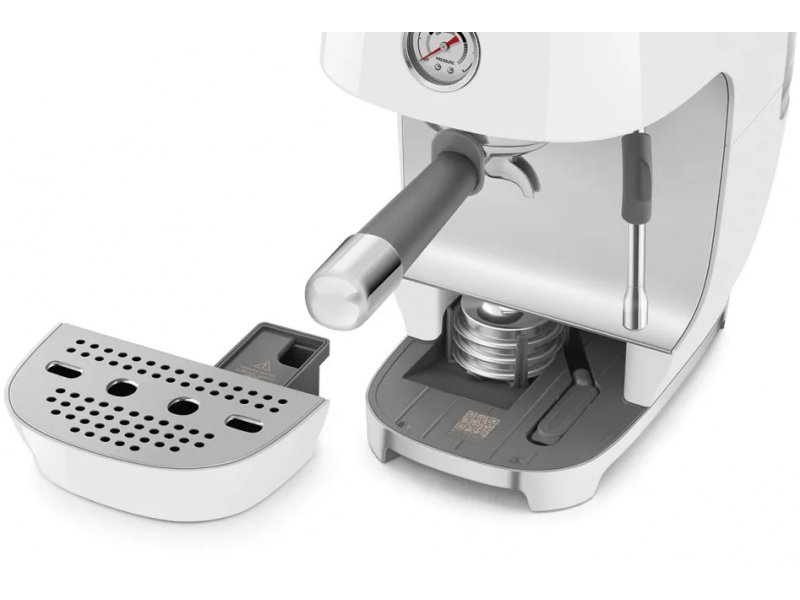 Кофемашина Smeg ECF03WHEU белый/серебристый