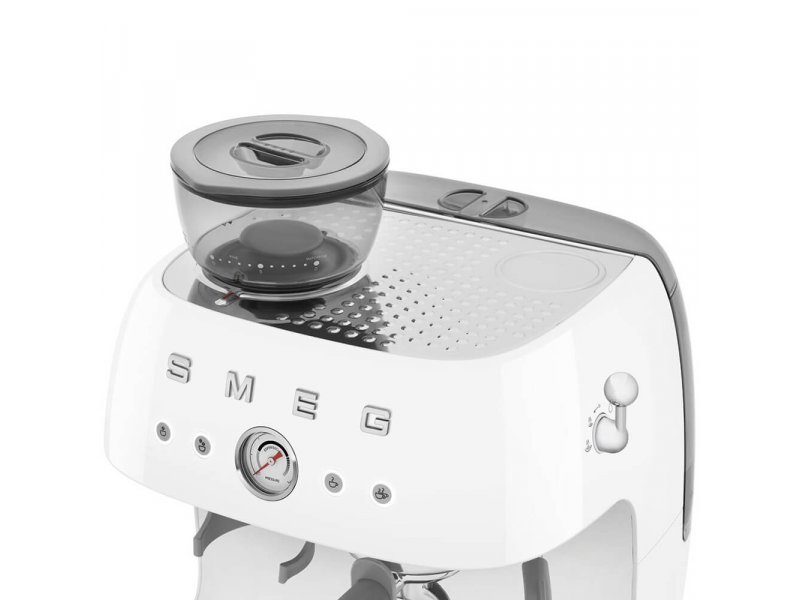 Кофемашина Smeg EGF03WHEU белый/серебристый Кофемашина Smeg EGF03WHEU белый/серебристый