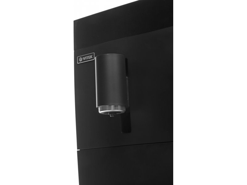 Кофемашина Vitek Metropolis VT-8700 черный Кофемашина Vitek Metropolis VT-8700 черный