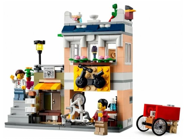 LEGO Creator Лапшичная в центре города 31131