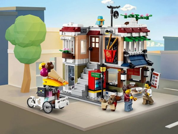 LEGO Creator Лапшичная в центре города 31131