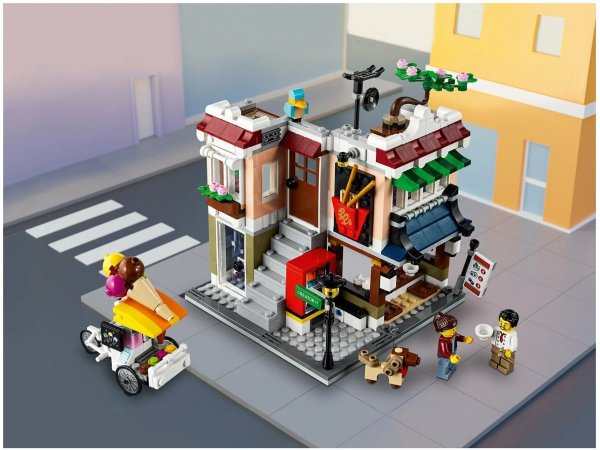 LEGO Creator Лапшичная в центре города 31131