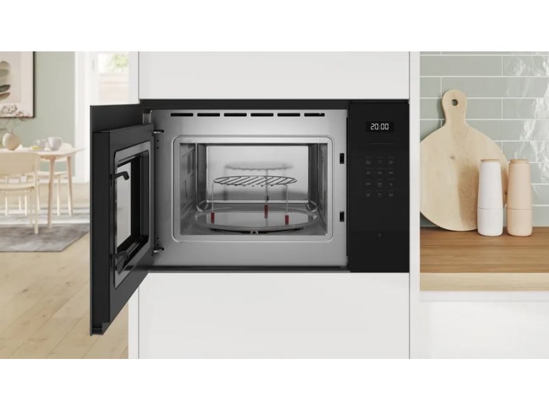 Встраиваемая микроволновая печь Bosch BEL554MB2