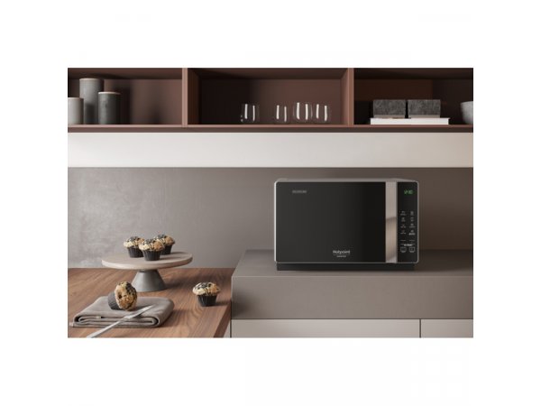 Микроволновая печь с грилем Hotpoint/Ariston MWHAF 203 B