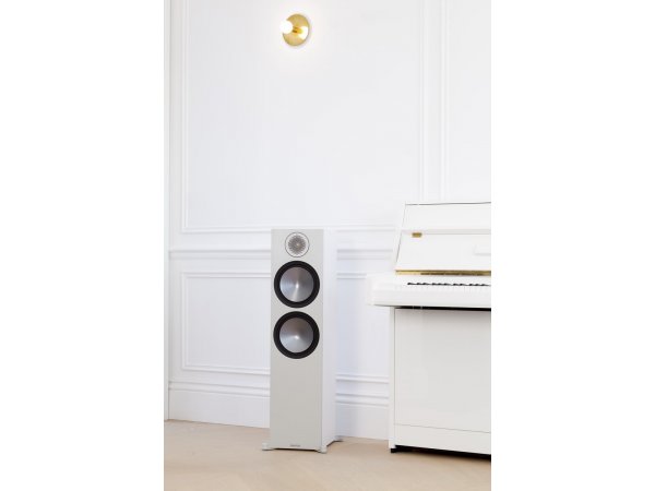 Напольная акустическая система Monitor Audio Bronze 500 White (6G)