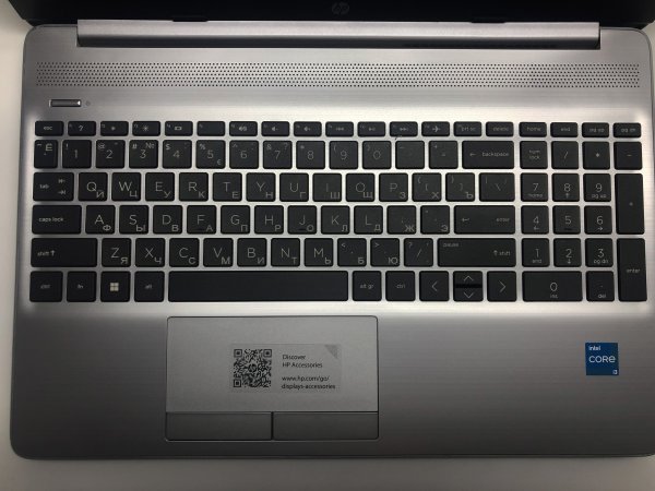 Ноутбук 15,6" HP 250 G9 Core i3 1215U/8Gb/256Gb SSD/15.6" FullHD/Win11 Серебристый (6S796EA)