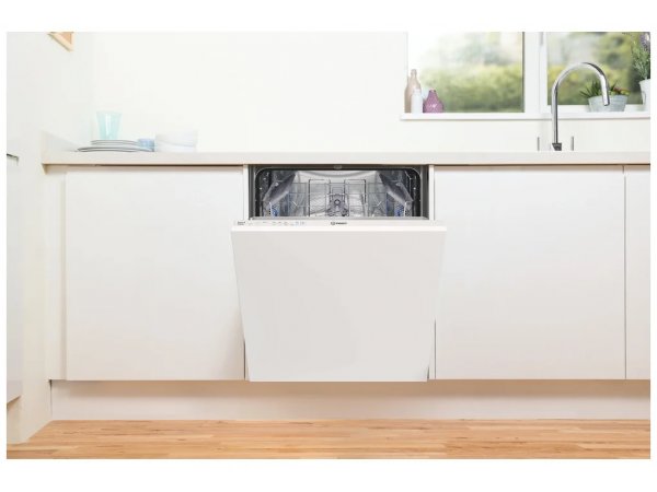 Встраиваемая посудомоечная машина Indesit DIE 2B19 A Встраиваемая посудомоечная машина Indesit DIE 2B19 A