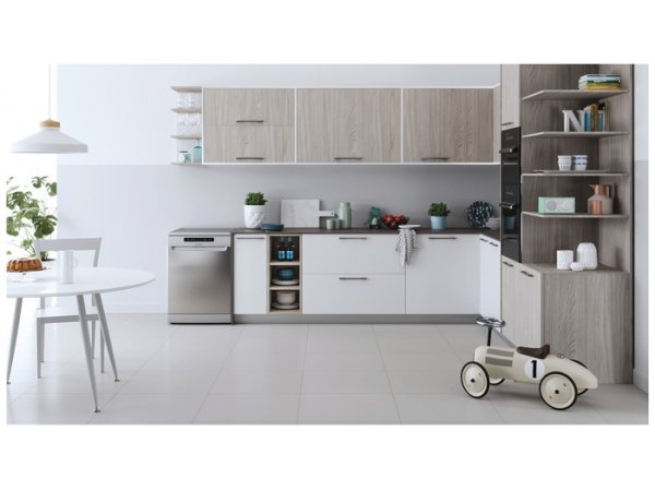 Посудомоечная машина Indesit DFC 2B+19 AC X Посудомоечная машина Indesit DFC 2B+19 AC X