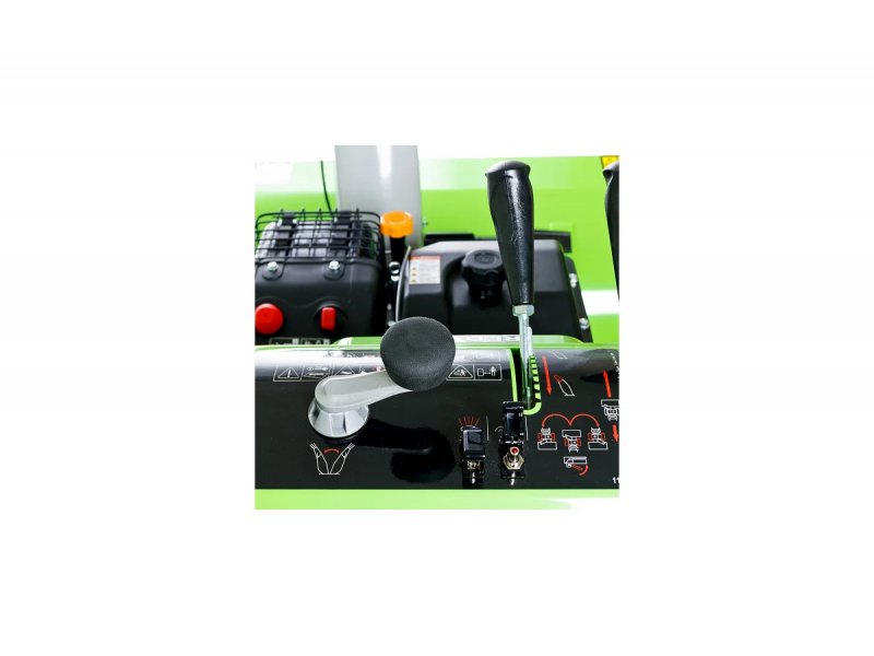 Бензиновый снегоуборщик Redverg RD-SB107/15DW-E 15л.с самоходный Бензиновый снегоуборщик Redverg RD-SB107/15DW-E 15л.с самоходный