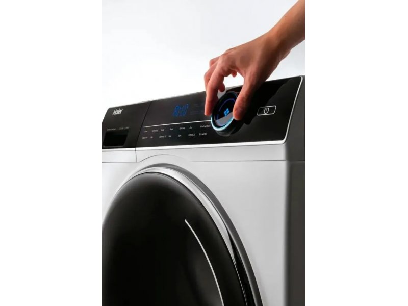 Стиральная машина с сушкой Haier HWD100-B14979 Стиральная машина с сушкой Haier HWD100-B14979