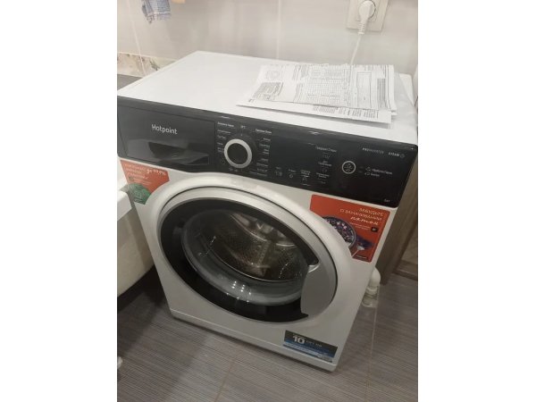 Стиральная машина Hotpoint NSB 6039ZSVERU Стиральная машина Hotpoint NSB 6039ZSVERU