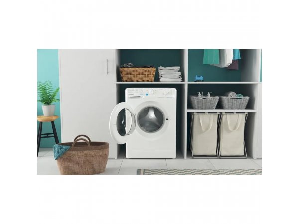 Стиральная машина Indesit BWSB 61051 WWV Стиральная машина Indesit BWSB 61051 WWV