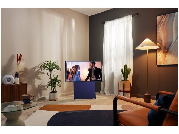 QLED телевизор Samsung QE43LS05BAUXRU 4K Ultra HD
