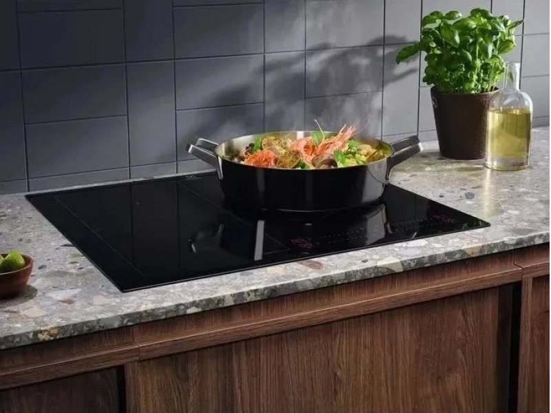 Встраиваемая индукционная варочная панель Electrolux EIS62453