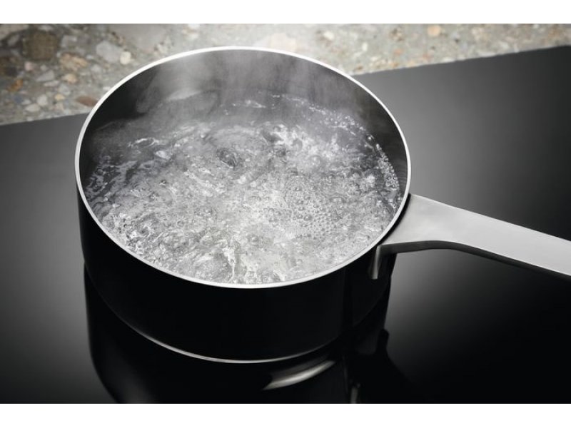 Встраиваемая индукционная варочная панель Electrolux LIB60420CK Встраиваемая индукционная варочная панель Electrolux LIB60420CK