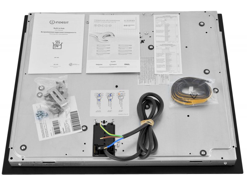 Электрическая варочная панель Indesit IRT 260