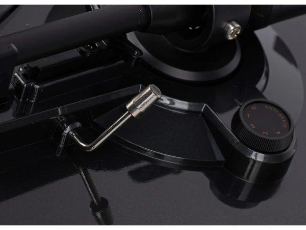 Виниловый проигрыватель Denon DP-300F Black Виниловый проигрыватель Denon DP-300F Black