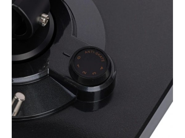 Виниловый проигрыватель Denon DP-300F Black Виниловый проигрыватель Denon DP-300F Black