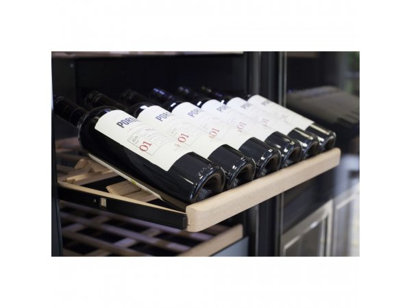 Винный шкаф Caso WineChef Pro 126-2D