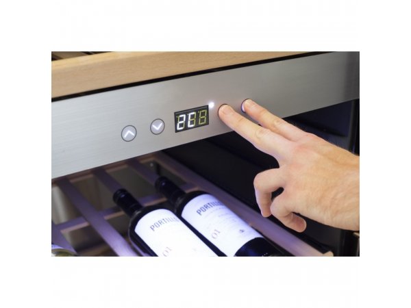 Винный шкаф Caso WineComfort 660 Smart