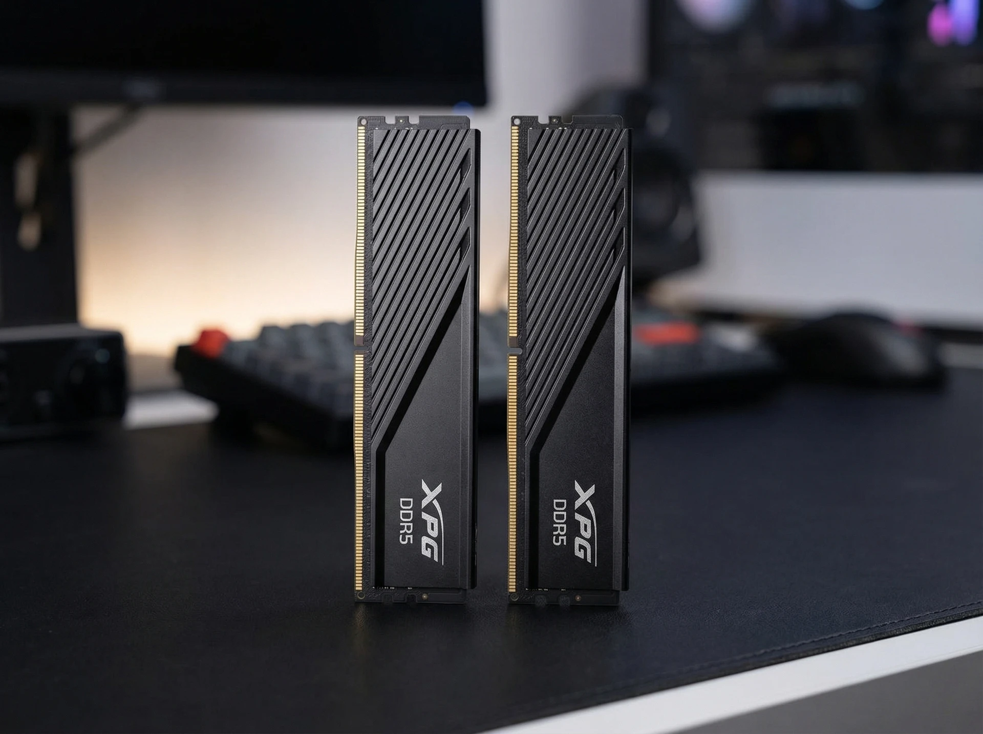 Оперативная память ADATA XPG Lancer Blade AX5U5600C468G-DTLABBK, DDR5 2х 8ГБ 5600 МГц, DIMM, RTL - фото в интерьере