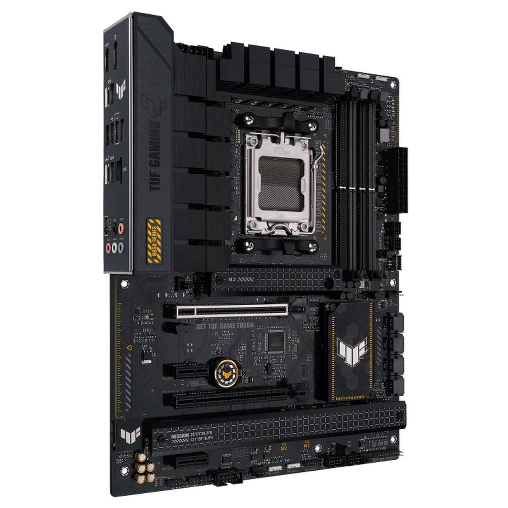 ASUS TUF Gaming B650-PLUS три слота M.2 с радиаторами и разъёмы SATA