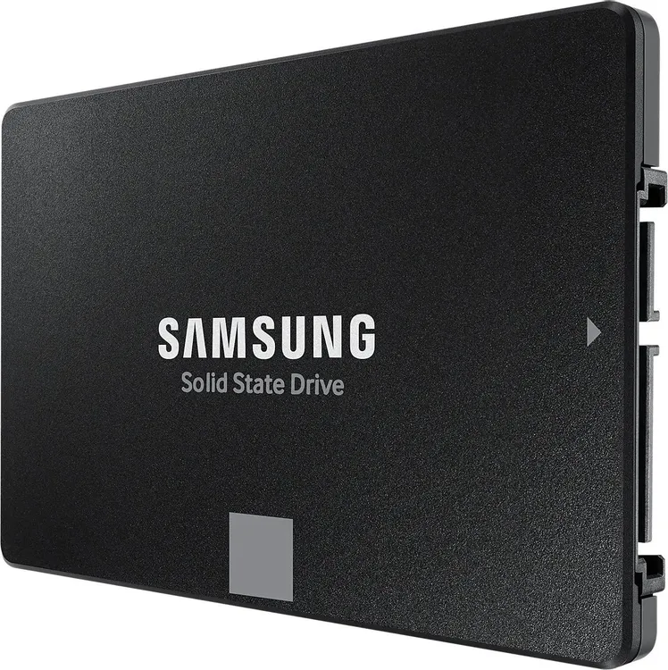 Samsung 870 Evo 1 ТБ — разъём SATA и боковой профиль толщиной 7 мм