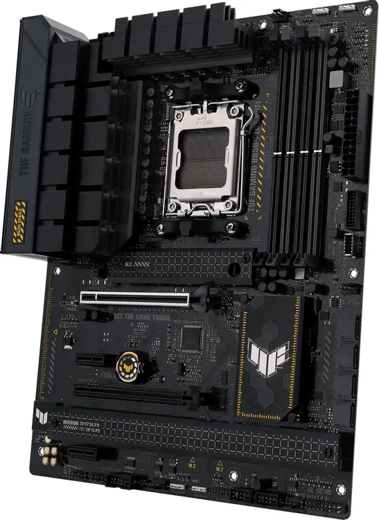 ASUS TUF Gaming B650-Plus WiFi слоты M.2 PCIe 5.0 и PCIe 4.0 крупно