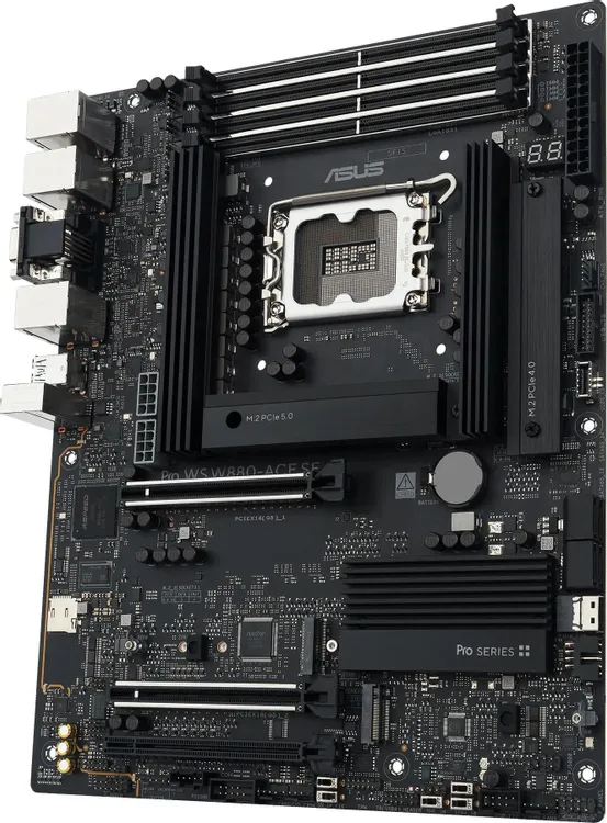 ASUS Pro WS W880-ACE SE задняя панель порты USB Thunderbolt 4 три RJ-45 HDMI