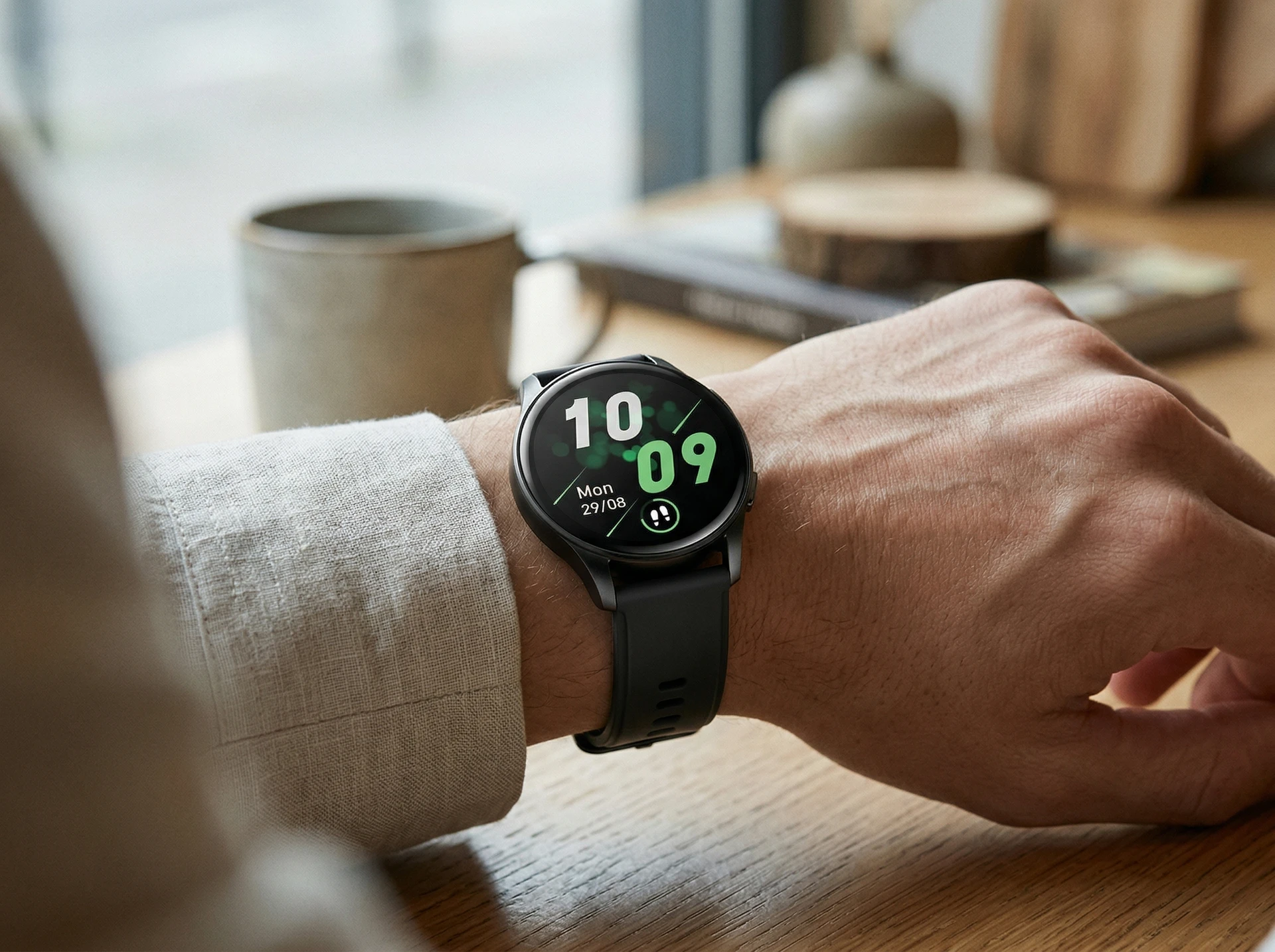 TTEC Tempus Pro 36mm смарт-часы чёрный алюминиевый корпус на запястье