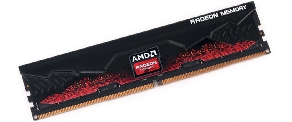 AMD Radeon R5 Entertainment R5S516G5200U1S DDR5 DIMM крупный план радиатора и маркировки