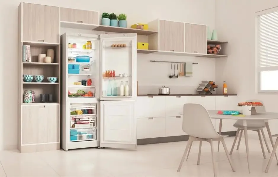 Indesit ITR 4180 W вид сбоку габариты 185 &times; 60 &times; 64 см